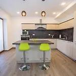 Apartment Three Bedroom Milohanic Iv